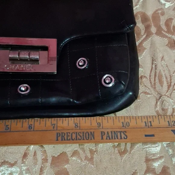 Chanel Purse - Picture 8 of 9